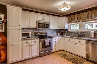 1324 Park Dr, Asheboro, NC 27205 - photo 5