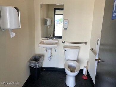 1127 Western Blvd, Jacksonville, NC 28546 - photo 7