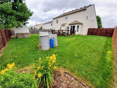 2634 Monarchy Ln, Greenwood, IN 46143 - photo 6