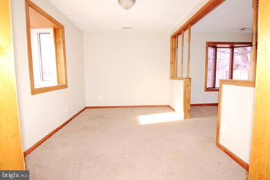 1125 Vivian Ct, West Deptford, NJ 08096 - photo 6