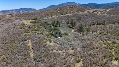 23131 Constance Way, Tehachapi, CA 93561 - photo 2