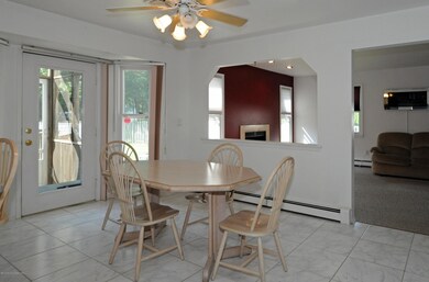 Breakfast Area templar