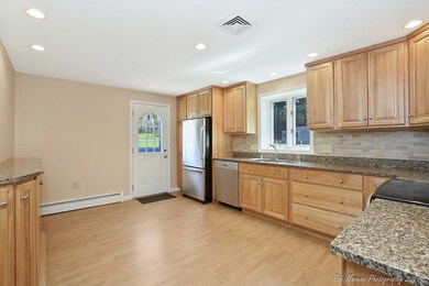 82 Sevoian Dr, Methuen, MA 01844 - photo 4