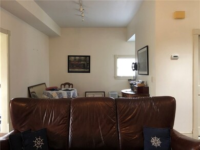 3 Red Cross Ave unit 1, Newport, RI 02840 - photo 4