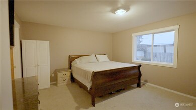 550 Newport Plaza, East Wenatchee, WA 98802 - photo 5