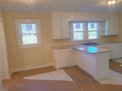 728 Morgan Ave, Asheboro, NC 27205 - photo 6