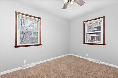 808 NW North Summit Cir, Blue Springs, MO 64015 - photo 7