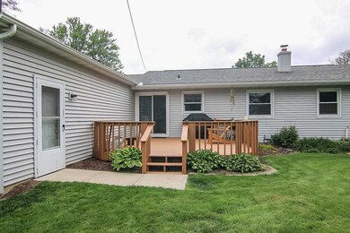 4857 Irish Ln, Fitchburg, WI 53711 - photo 3