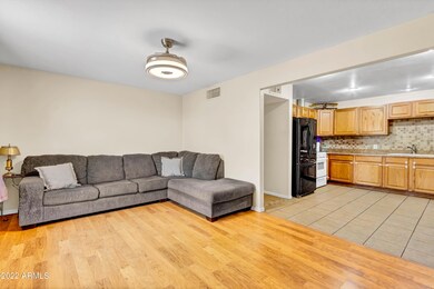 17 E Loma Linda Blvd-29