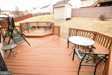 7108 Chapparal Dr, District Heights, MD 20747 - photo 3