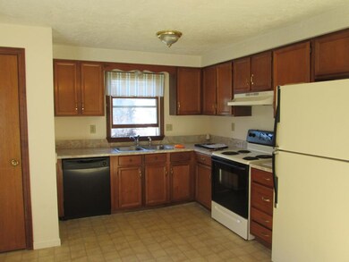 42 2nd St, Manchester, NH 03102 - photo 6