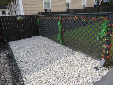 307 Meadow Ave, Charleroi, PA 15022 - photo 4