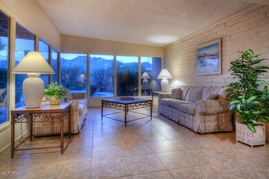 Family Rm w/Mt. Views