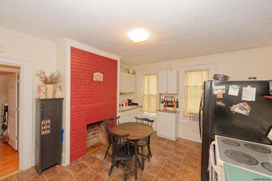 89 George St, Saratoga Springs, NY 12866 - photo 4