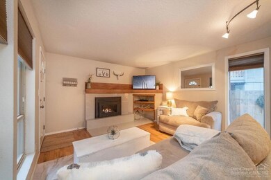 20390 Fairway Dr unit 3, Bend, OR 97702 - photo 6