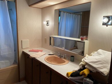 12 Quinn St, Tilton, NH 03276 - photo 5