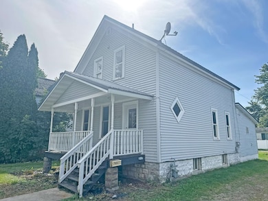 2109 Thomas St, Marinette, WI 54143 - photo 3