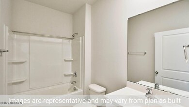 Cali_White_Cabinets (4)