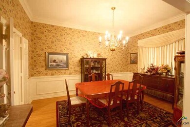 712 Kingswood Dr, Tyler, TX 75703 - photo 4