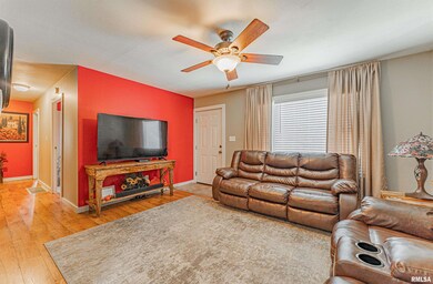 151 Carter Ln, Lincoln, IL 62656 - photo 6