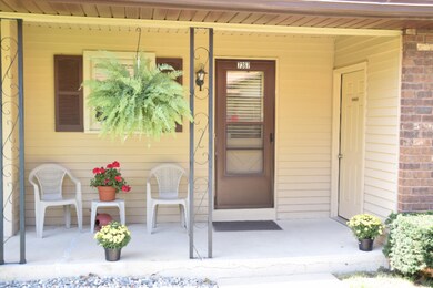 7367 Pine Grove 003