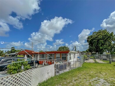 3670 NW 100th St, Miami, FL 33147 - photo 4