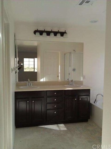 5465 N Pinnacle Ln, San Bernardino, CA 92407 - photo 6