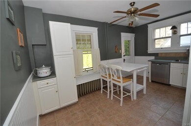 542 N 3rd St, Emmaus, PA 18049 - photo 4