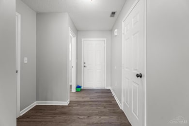 5997 Marsh Cir, Loveland, OH 45140 - photo 4