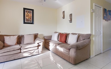 37 W 11th St unit 203, Hialeah, FL 33010 - photo 2