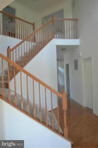 42078 Cherish Ct, Aldie, VA 20105 - photo 3