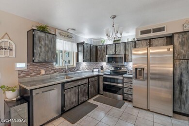 8521 E Pomegranate St, Tucson, AZ 85730 - photo 7