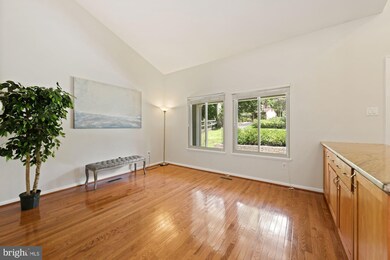 14908 Coles Chance Rd, North Potomac, MD 20878 - photo 5