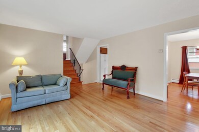 318 Holland St, Reading, PA 19607 - photo 4