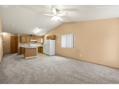 6207 SE Luna Way unit 65, Hillsboro, OR 97123 - photo 5