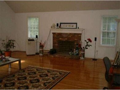 117 Fox Hill Dr, Holden, MA 01520 - photo 4