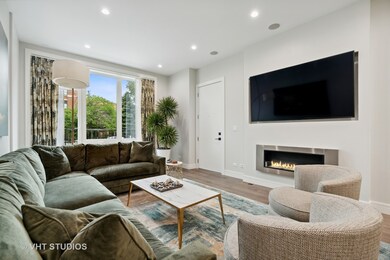 1447 W Blackhawk St unit 1, Chicago, IL 60642 - photo 3