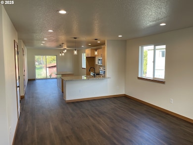 300 Jellison Ave, Amity, OR 97101 - photo 6