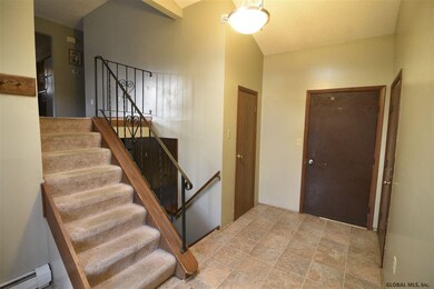 54 Rip van Ln, Saratoga Springs, NY 12866 - photo 2