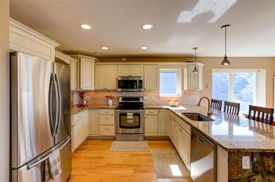 592 Ayers Farm Rd, Stowe, VT 05672 - photo 3