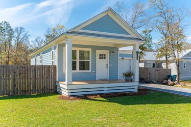 3-web-or-mls-572 E Picasso Cir Exterior-