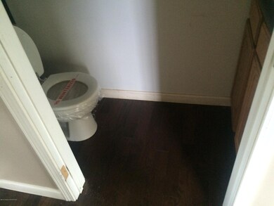 1010 Claire Dr, Taylor, PA 18517 - photo 5