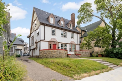 1009 University Ave SE, Minneapolis, MN 55414 - photo 2