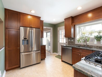 515 Byron Ct, Wheaton, IL 60187 - photo 7