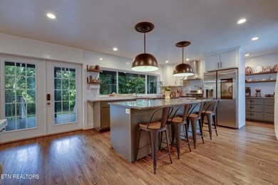 818 McCammon Rd, Knoxville, TN 37920 - photo 3