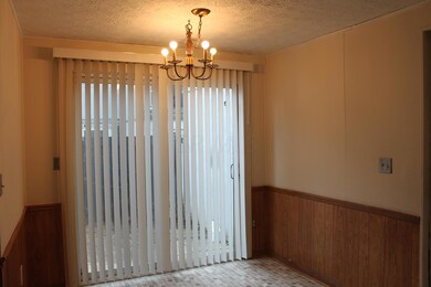 664 Cherry Hollow Rd unit F, Columbus, OH 43228 - photo 5