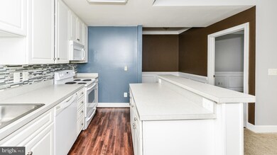 10604 Provincial Dr unit 103, Manassas, VA 20109 - photo 4