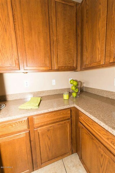 2546 E SAN RAFAEL TRL-7