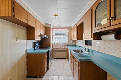 636 Constitution Cir, Clairton, PA 15025 - photo 7