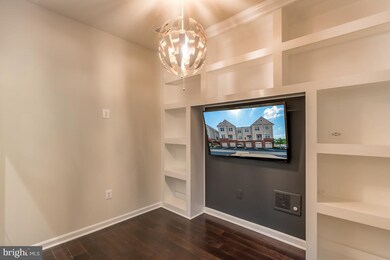 23305 Milltown Knoll Square unit 112, Ashburn, VA 20148 - photo 3